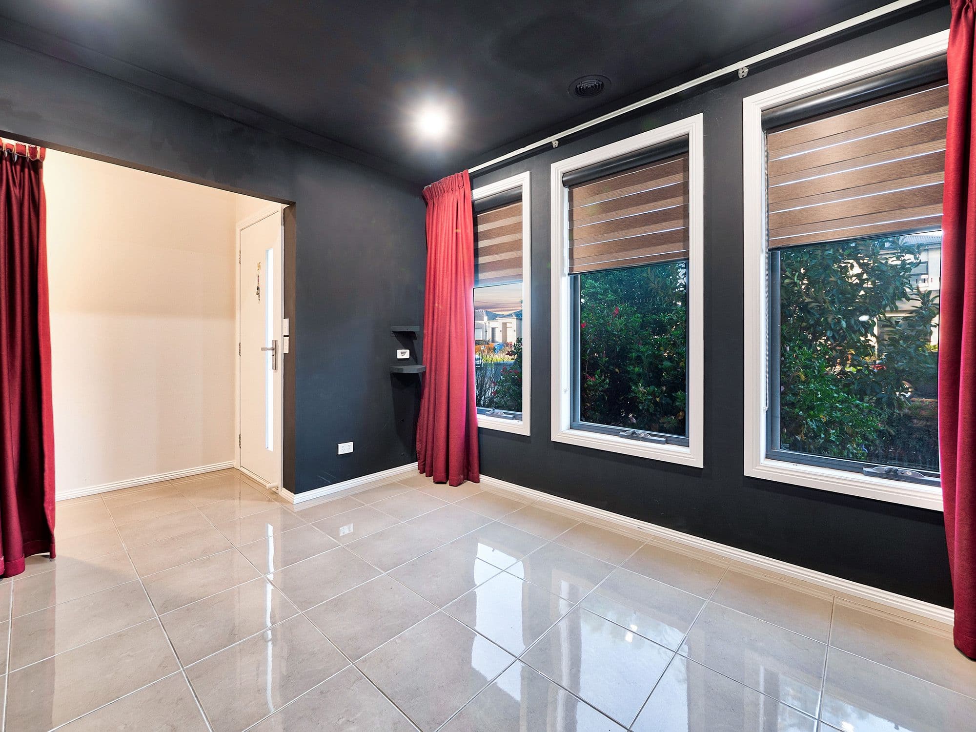 19 Wilkiea Crescent, Cranbourne North VIC 3977, Cranbourne North - Thumbnail 4