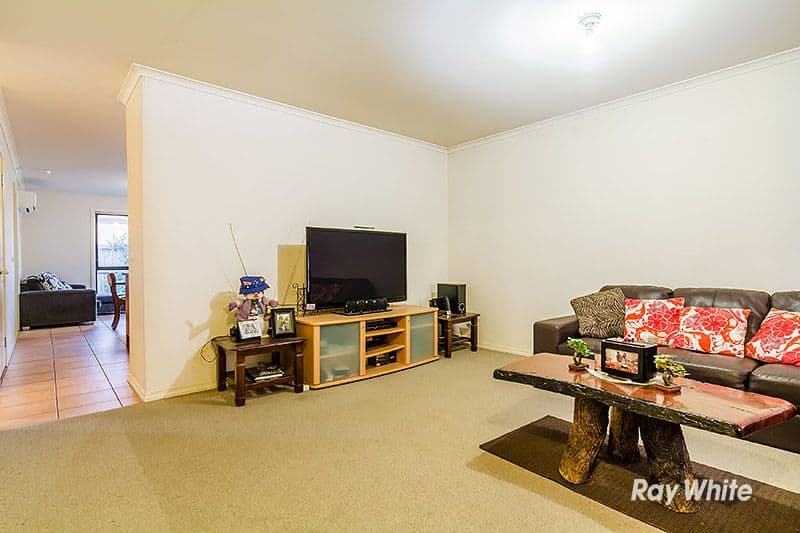 106 Hutchinson Drive, Lynbrook VIC 3975, Lynbrook - Thumbnail 3
