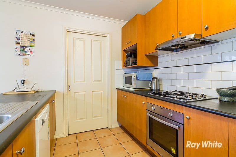 106 Hutchinson Drive, Lynbrook VIC 3975, Lynbrook - Thumbnail 4