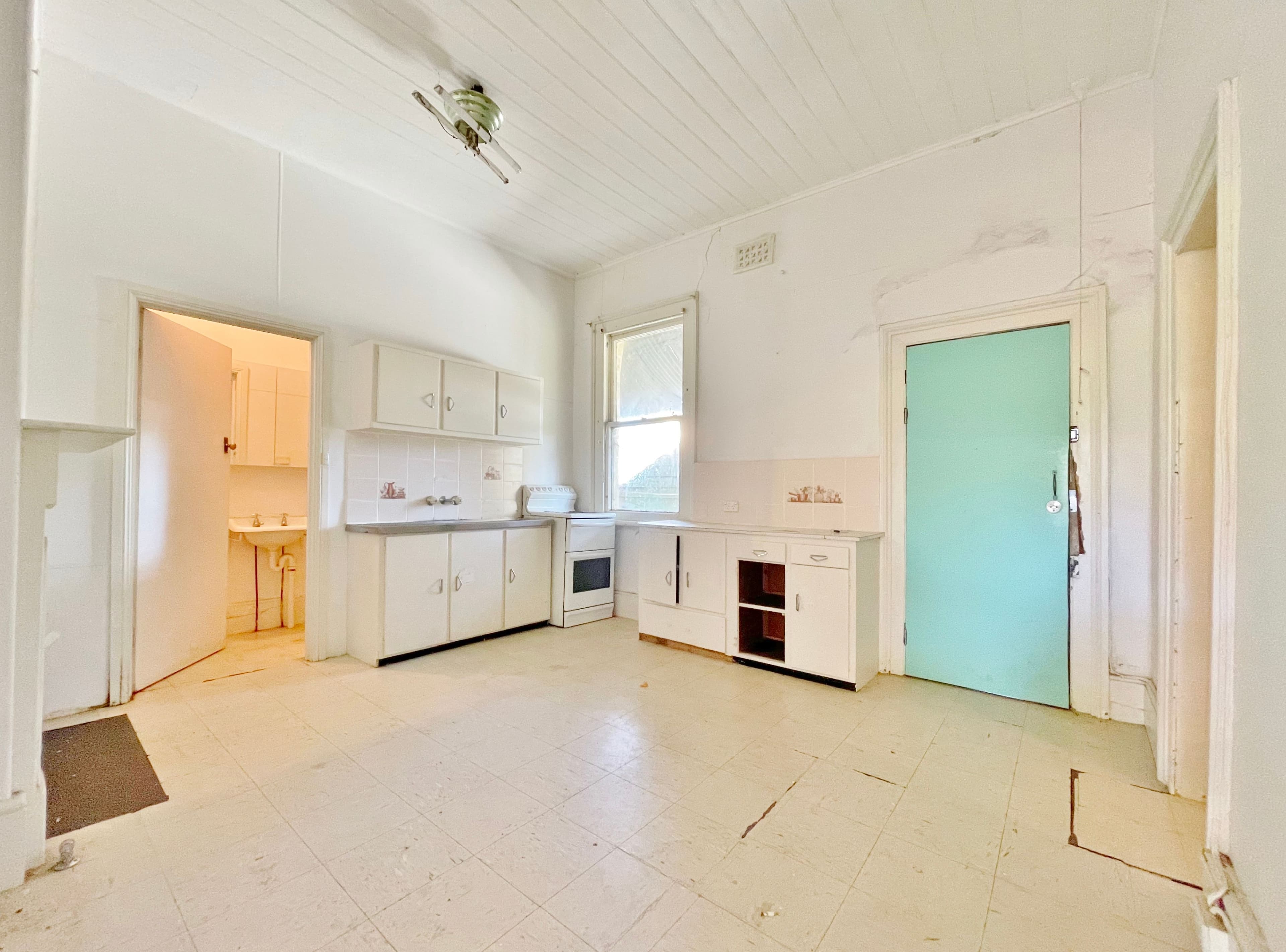 17 Main Street, Young NSW 2594, Young - Thumbnail 6