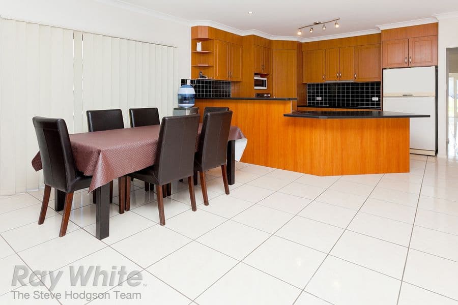 264 Lakeside Avenue, SPRINGFIELD LAKES QLD 4300, Springfield Lakes - Thumbnail 3