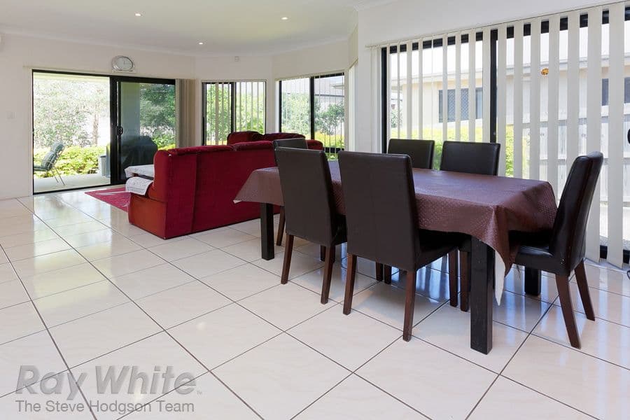 264 Lakeside Avenue, SPRINGFIELD LAKES QLD 4300, Springfield Lakes - Thumbnail 4