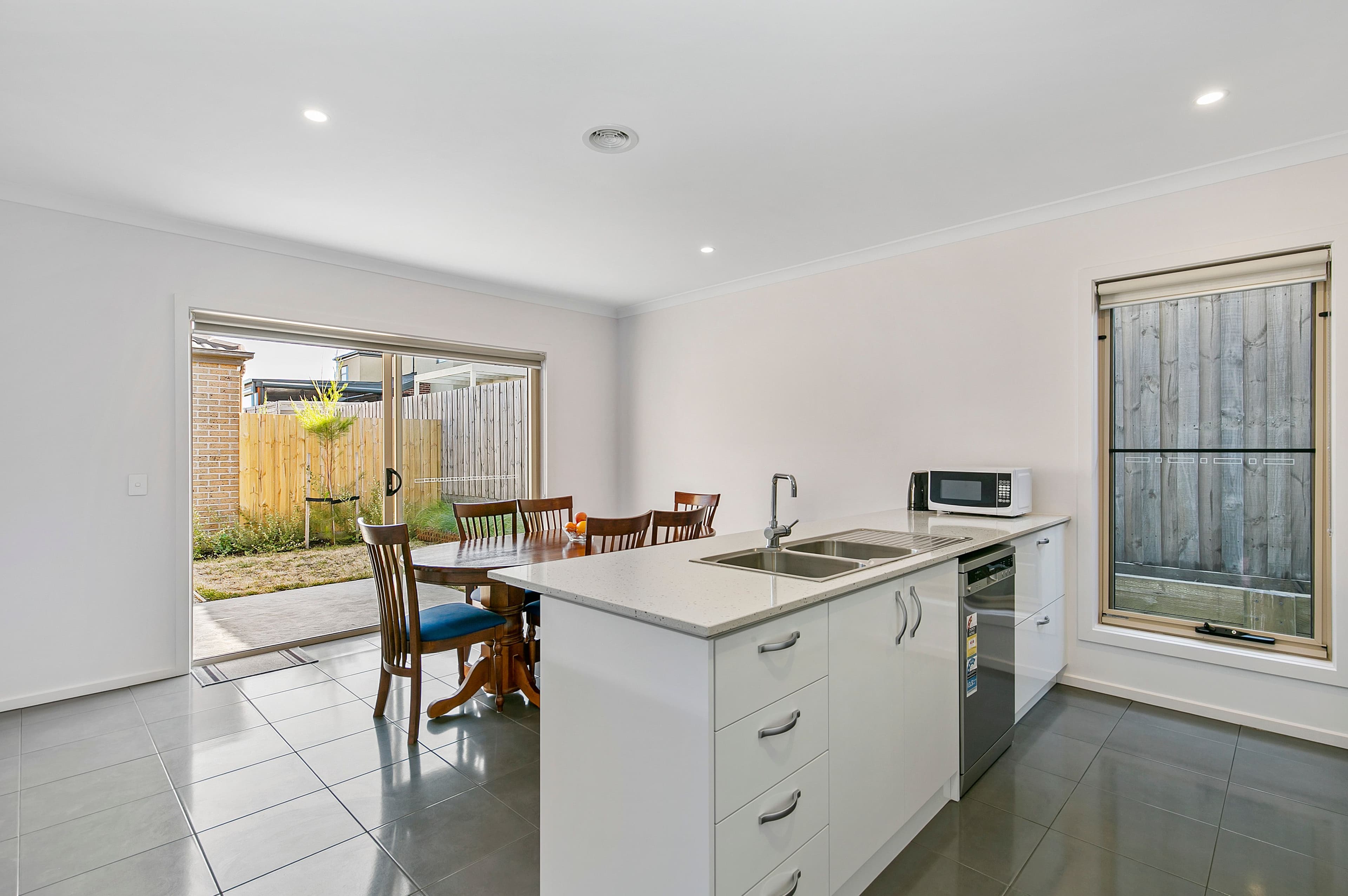 2 Mercury Court, CARRUM DOWNS VIC 3201, Carrum Downs - Thumbnail 4