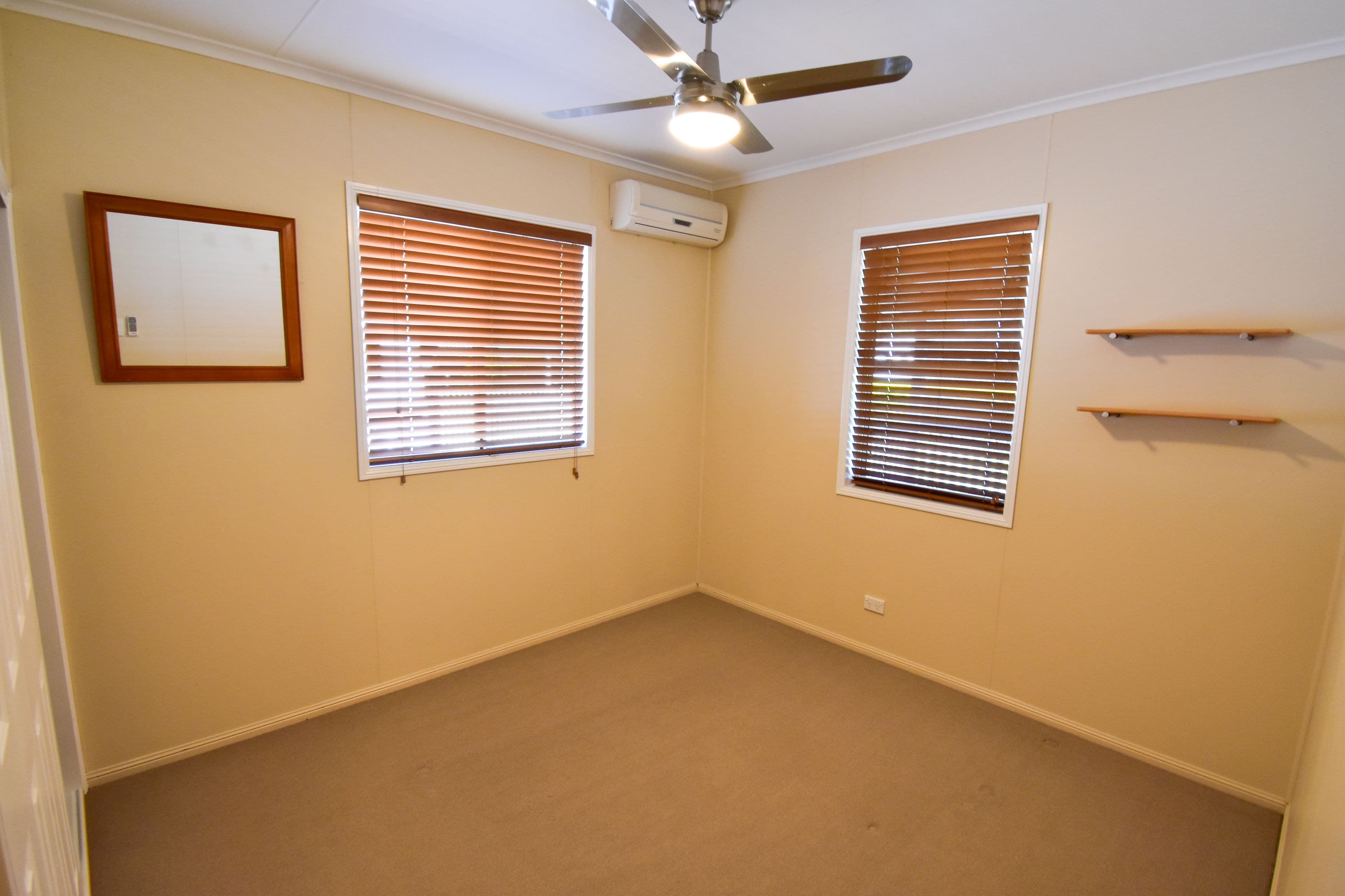 106 Cassowary Street, Longreach QLD 4730, Longreach - Thumbnail 3
