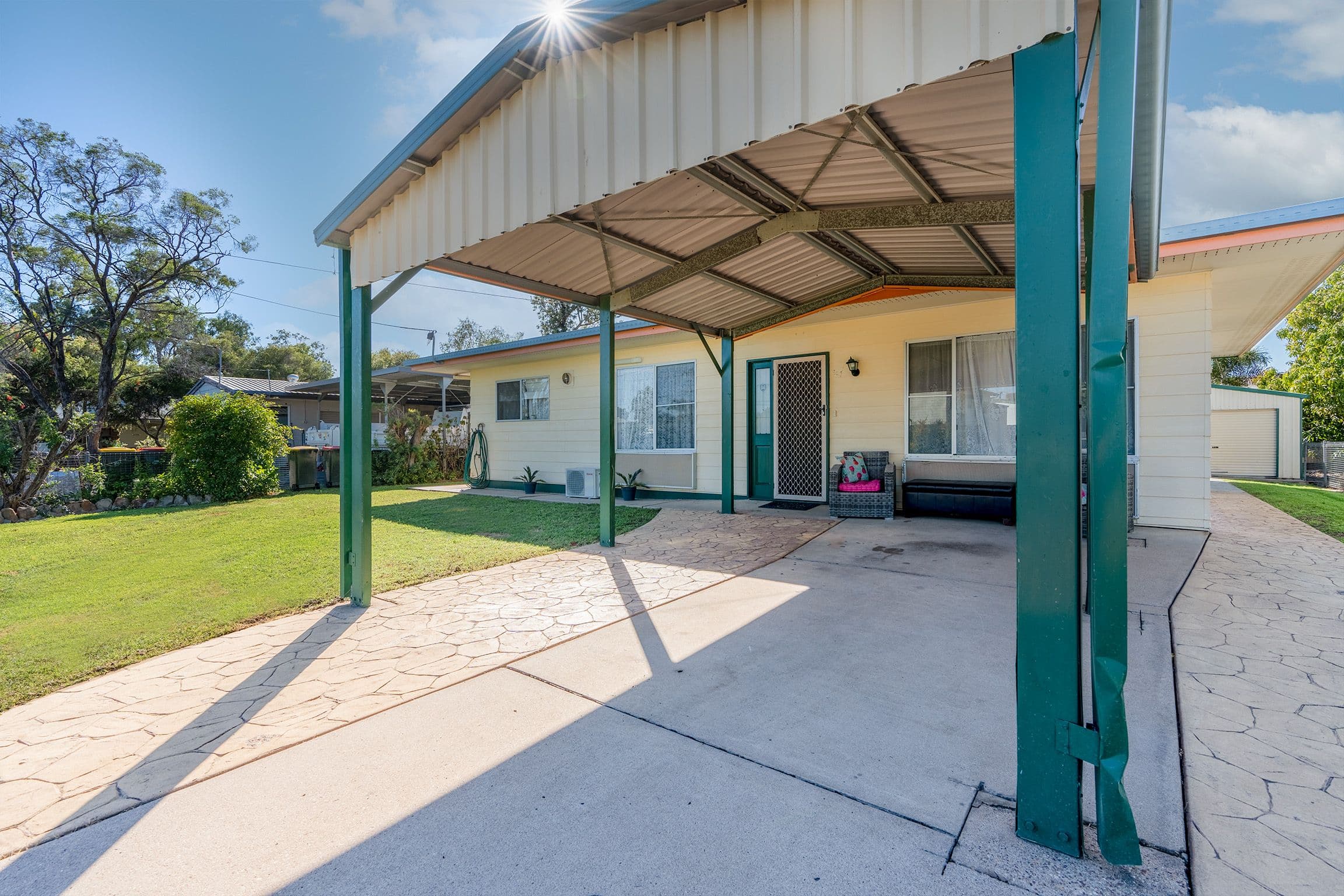 24 Garnet Street, Emerald QLD 4720, Emerald - Thumbnail 2