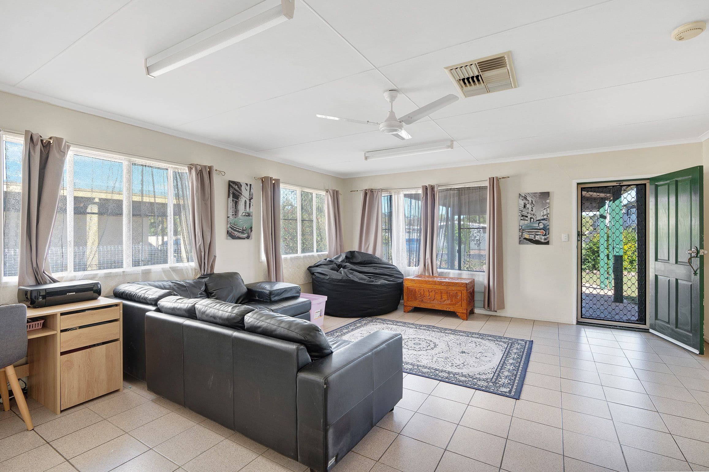 24 Garnet Street, Emerald QLD 4720, Emerald - Thumbnail 3