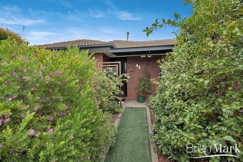 43 Flemington Crescent, Werribee - Thumbnail 3