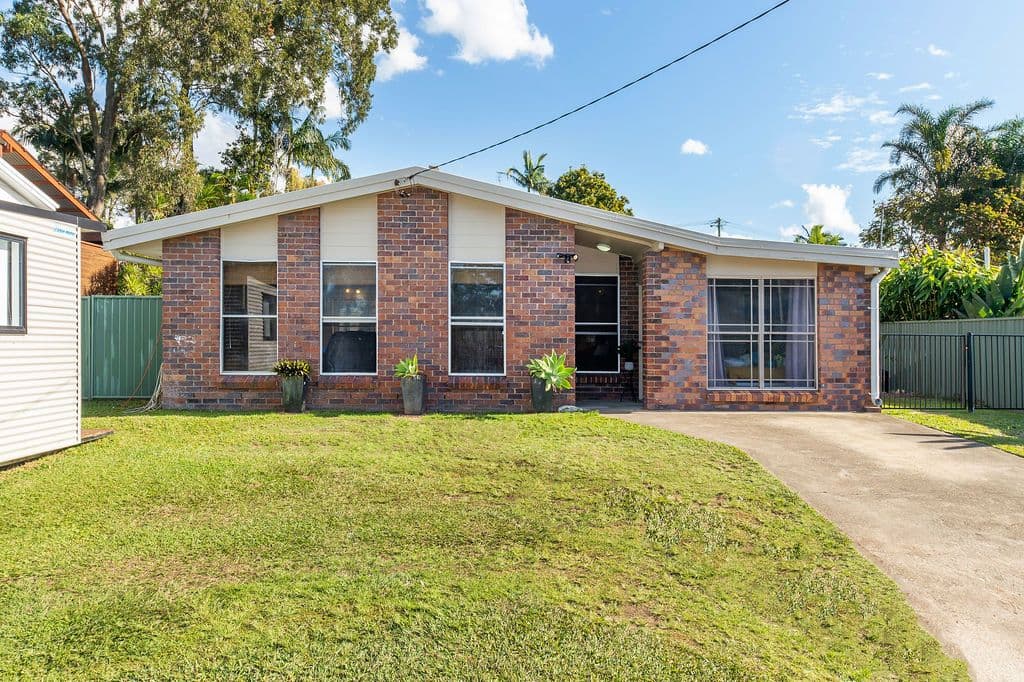 12 Babirra Street, Hope Island QLD 4212, Hope Island - Thumbnail 2