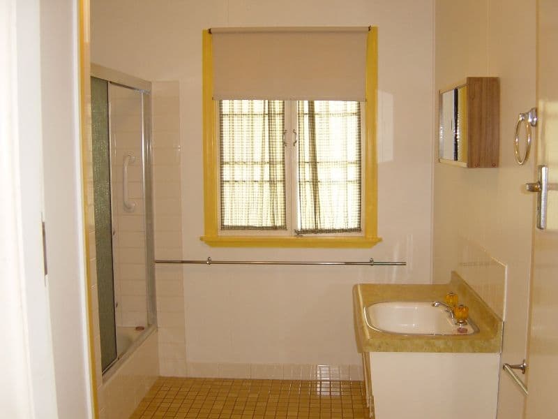 79  Graceville Avenue, GRACEVILLE QLD 4075, Graceville - Thumbnail 3