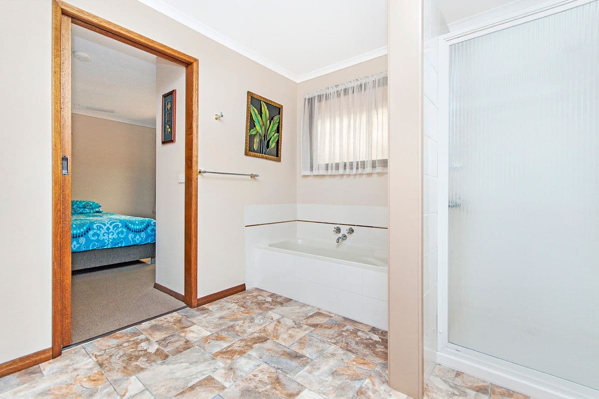 7 McIntyre Street, Wooloowin QLD 4030, Wooloowin - Thumbnail 6