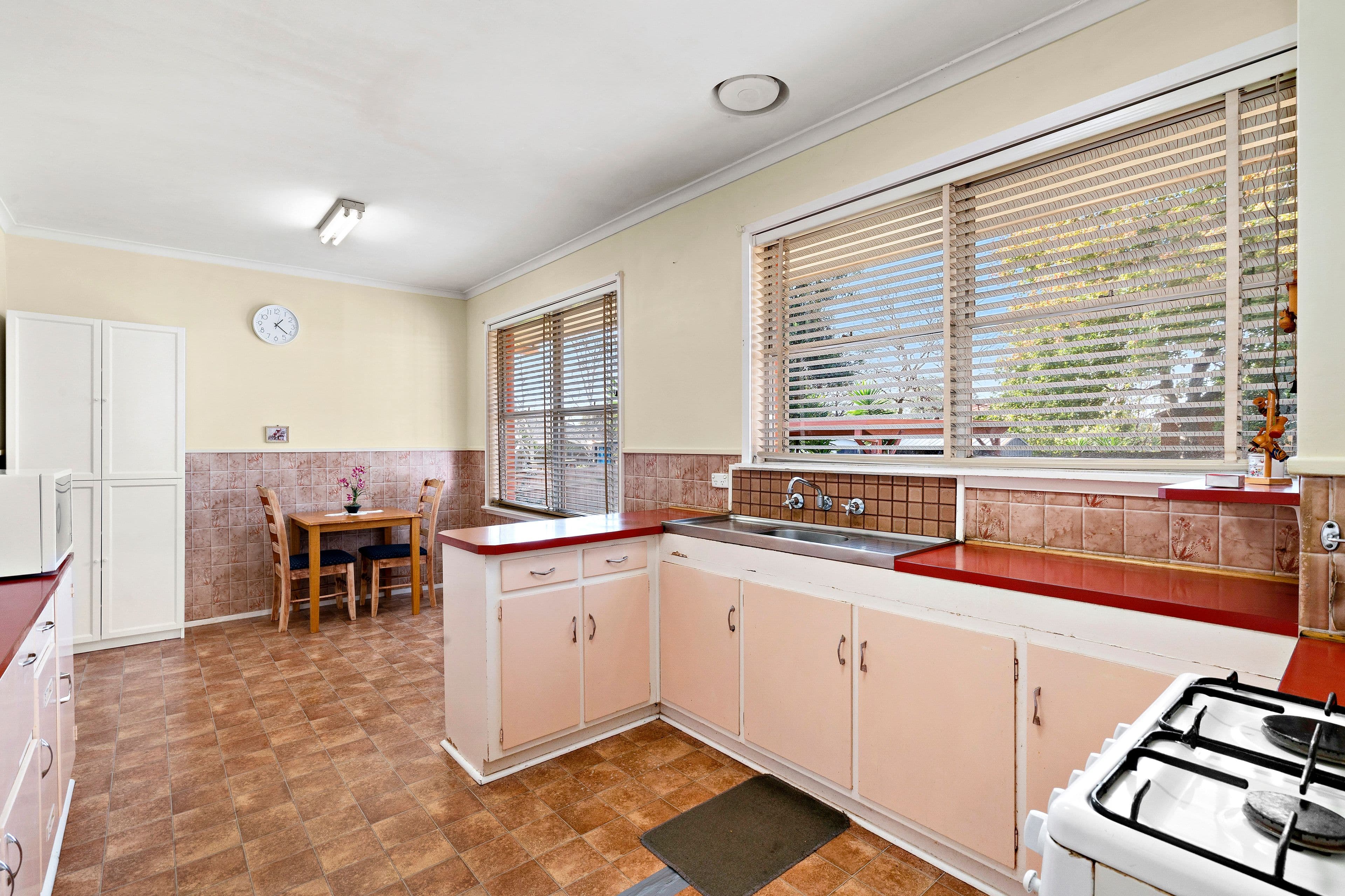 37 Brunning Crescent, Frankston North VIC 3200, Frankston North - Thumbnail 4