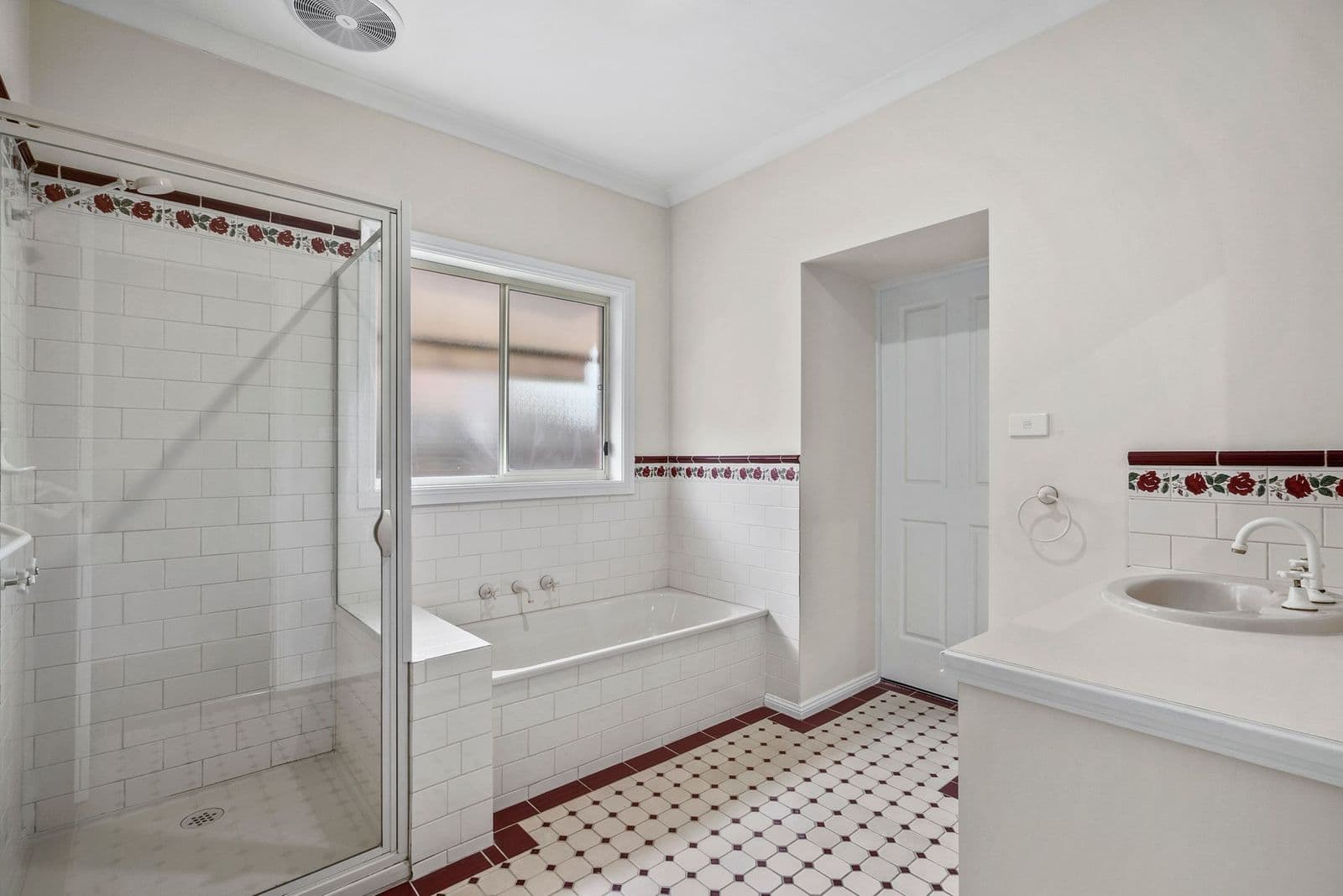 26 Logan Street, Hamlyn Heights VIC 3215, Hamlyn Heights - Thumbnail 8