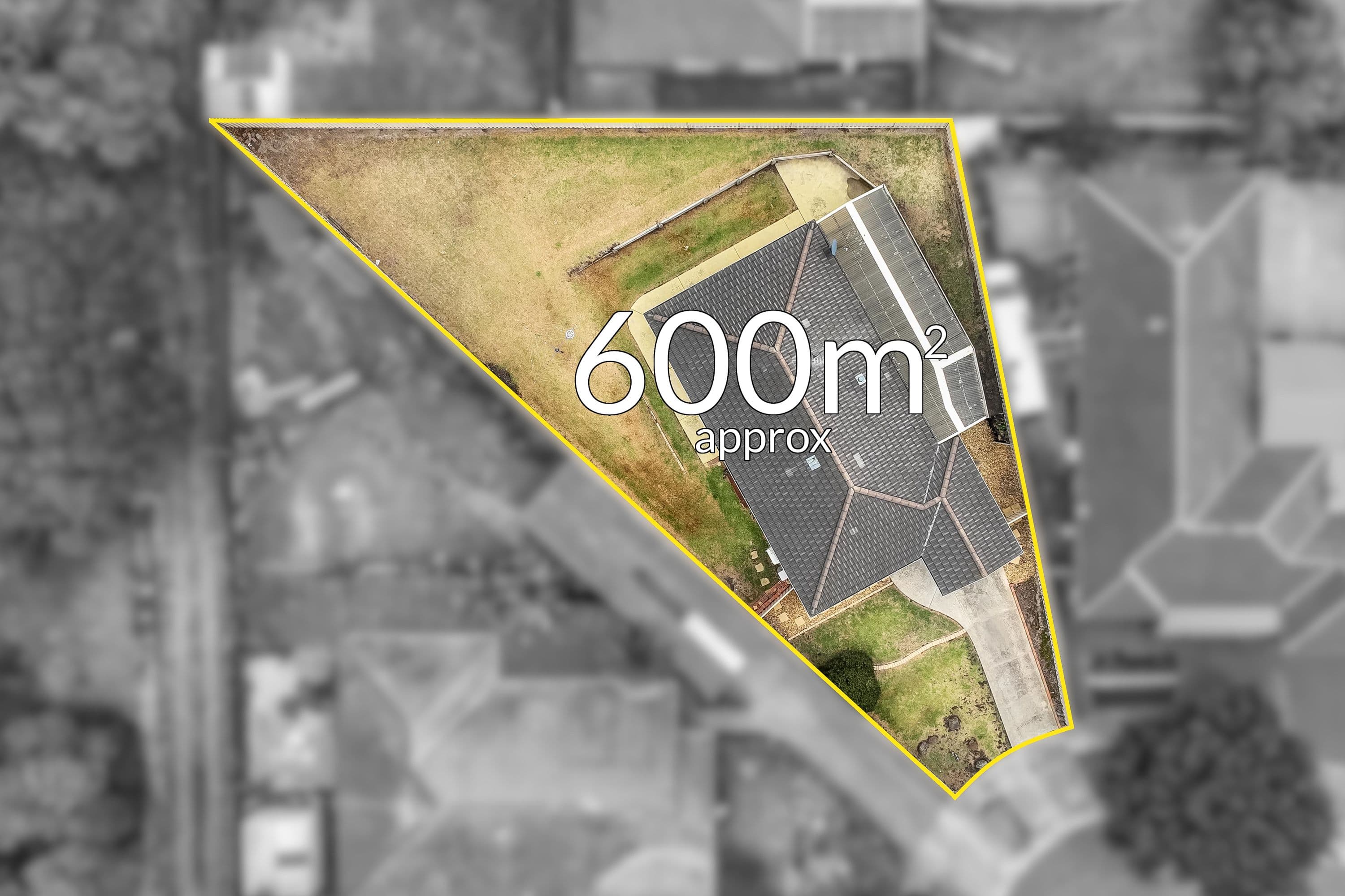 32 The Parkway, Hampton Park VIC 3976, Hampton Park - Thumbnail 2