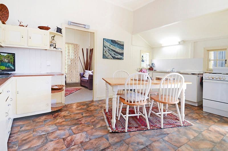 38 Glenfern Avenue, Kedron QLD 4031, Kedron - Thumbnail 5