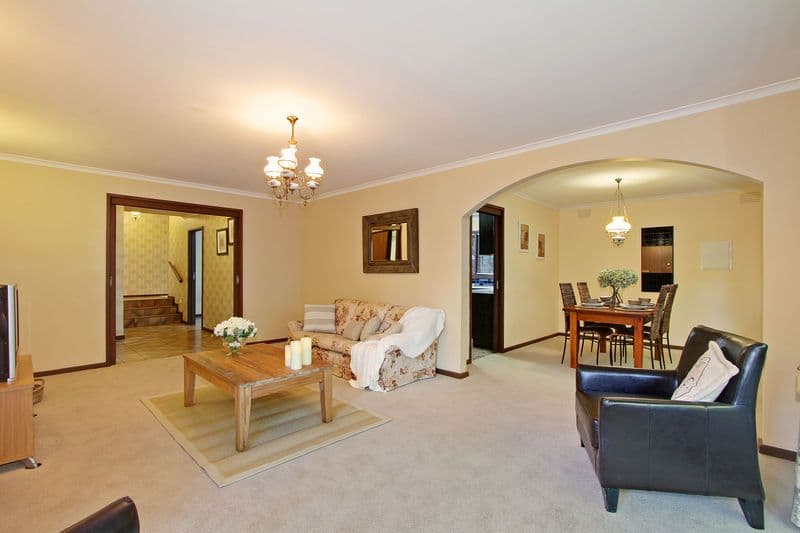 40 LONGVIEW Road, CROYDON SOUTH VIC 3136, Croydon South - Thumbnail 2
