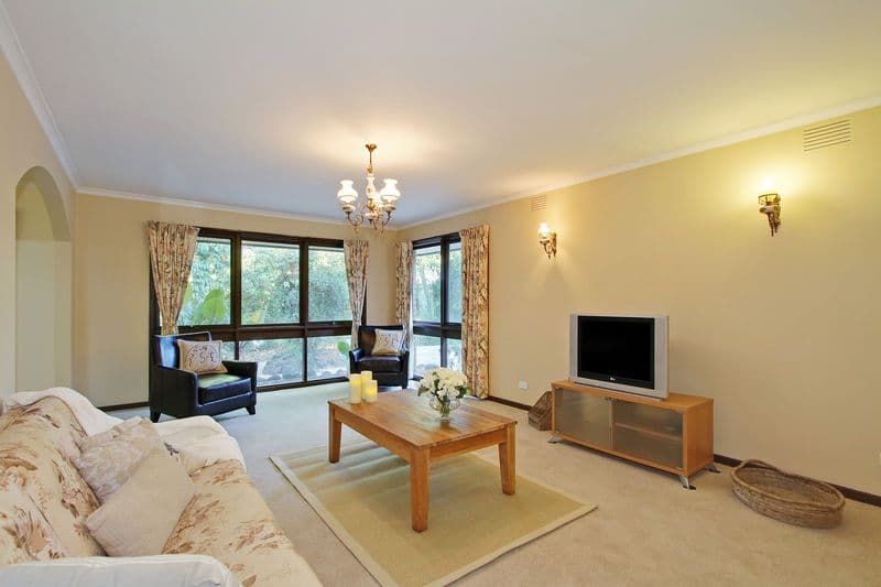 40 LONGVIEW Road, CROYDON SOUTH VIC 3136, Croydon South - Thumbnail 3