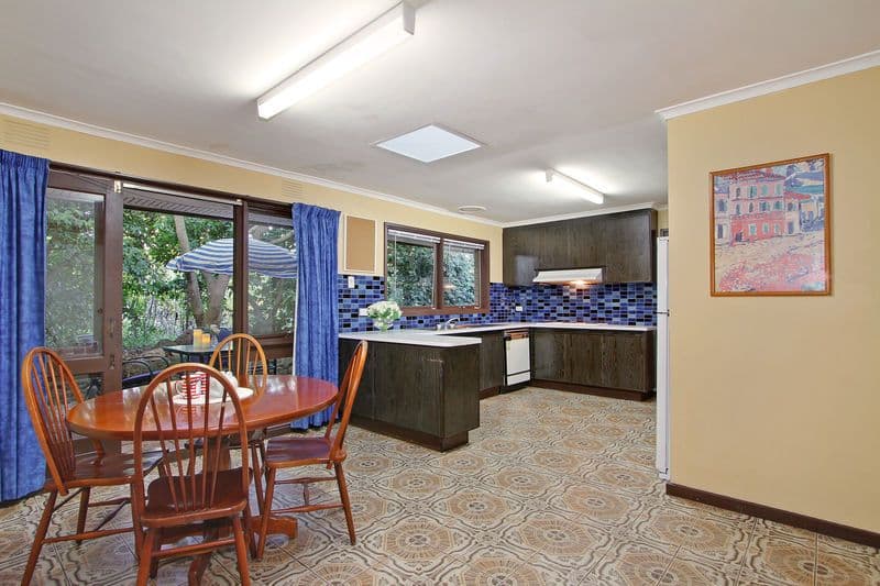 40 LONGVIEW Road, CROYDON SOUTH VIC 3136, Croydon South - Thumbnail 8