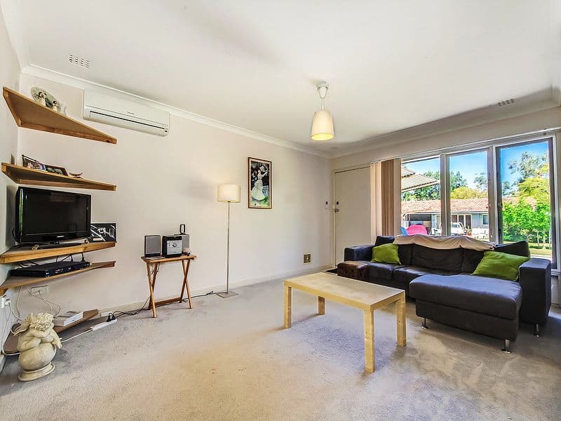 16 Candlebark Drive, Shepparton, Shepparton - Thumbnail 2