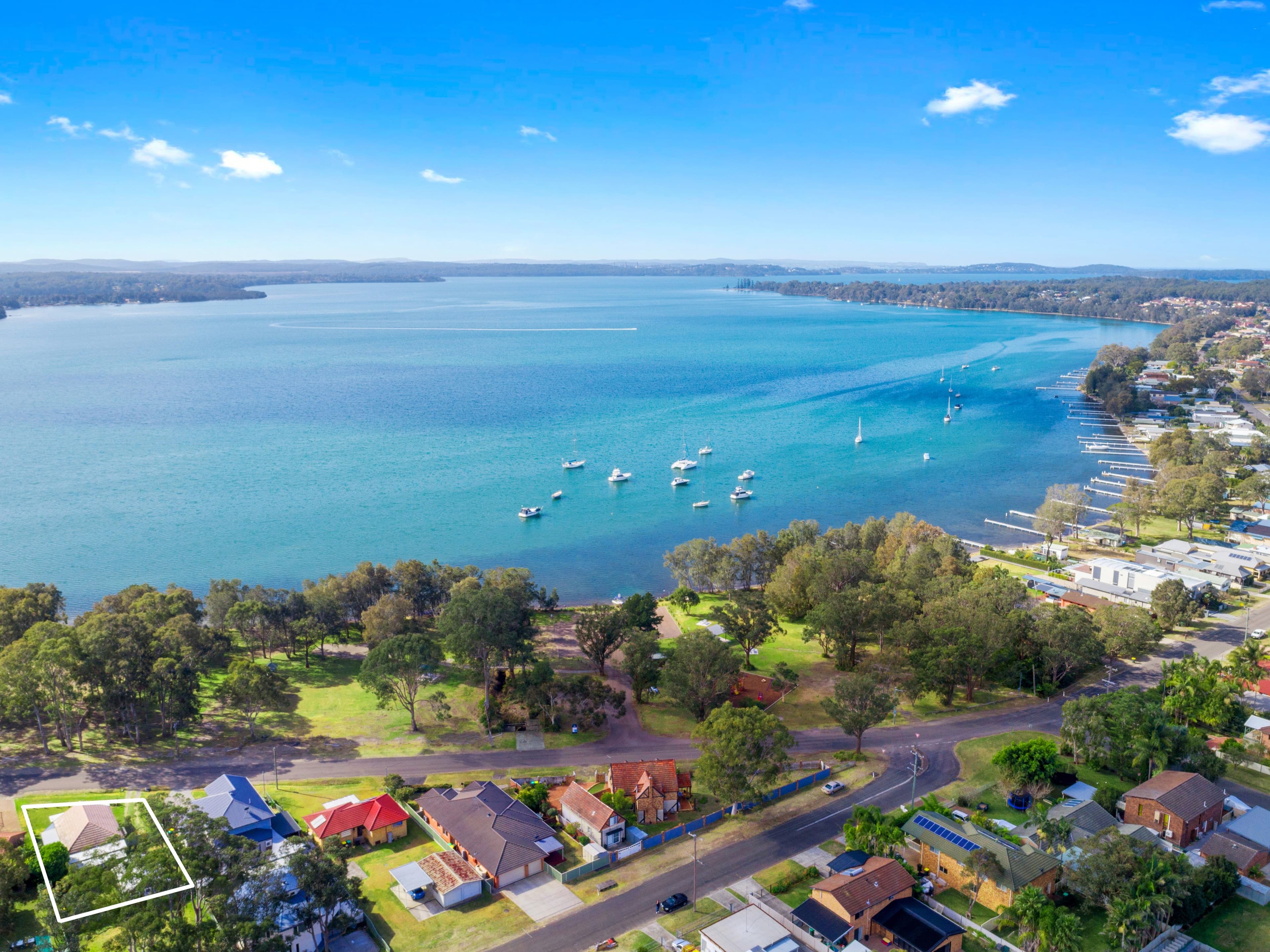 72 Grand Parade, Bonnells Bay NSW 2264, Bonnells Bay - Thumbnail 3