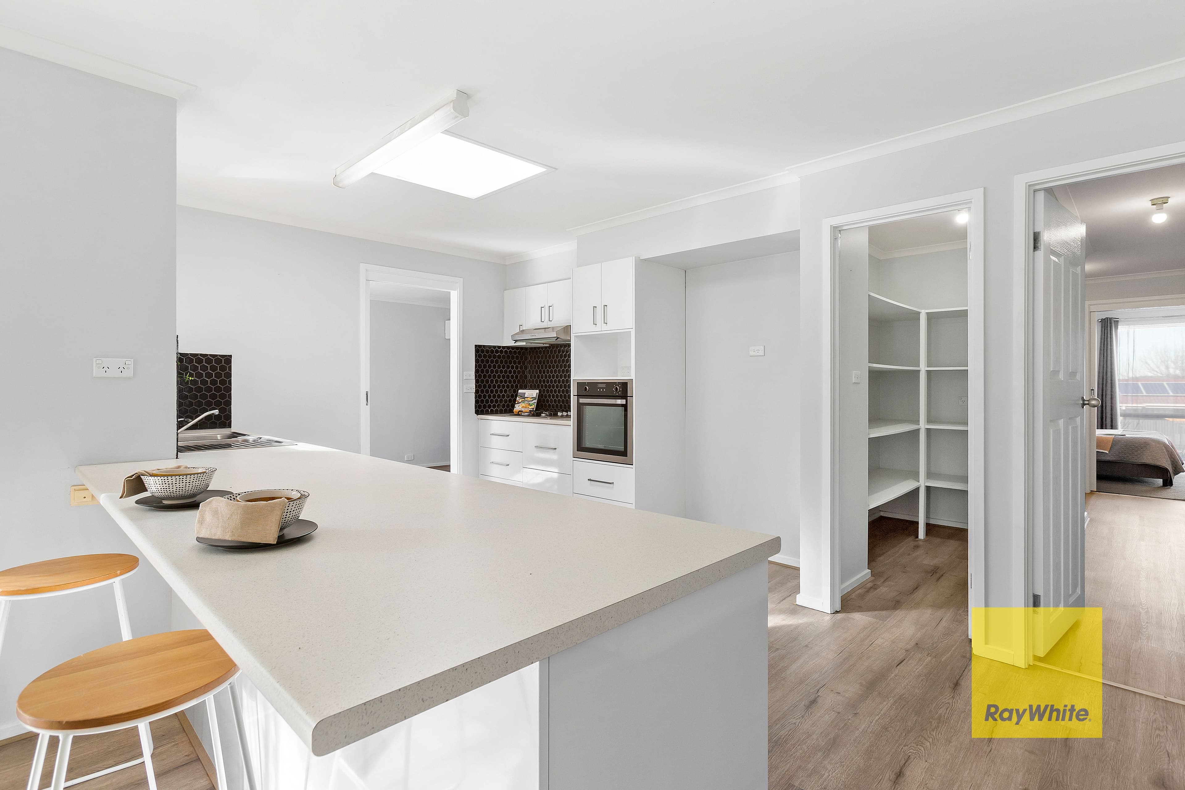 2 Villea Avenue, Grovedale VIC 3216, Grovedale - Thumbnail 3