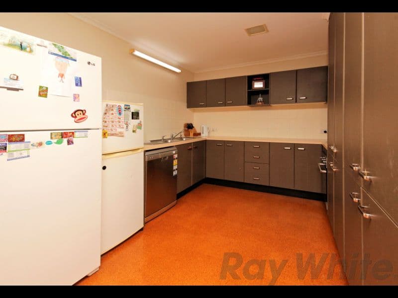 18 Bryant Street, Bundamba QLD 4304, Bundamba - Thumbnail 3
