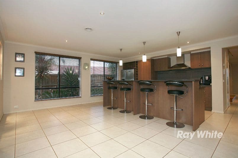 21 Saltbush Avenue, LYNDHURST VIC 3975, Lyndhurst - Thumbnail 3