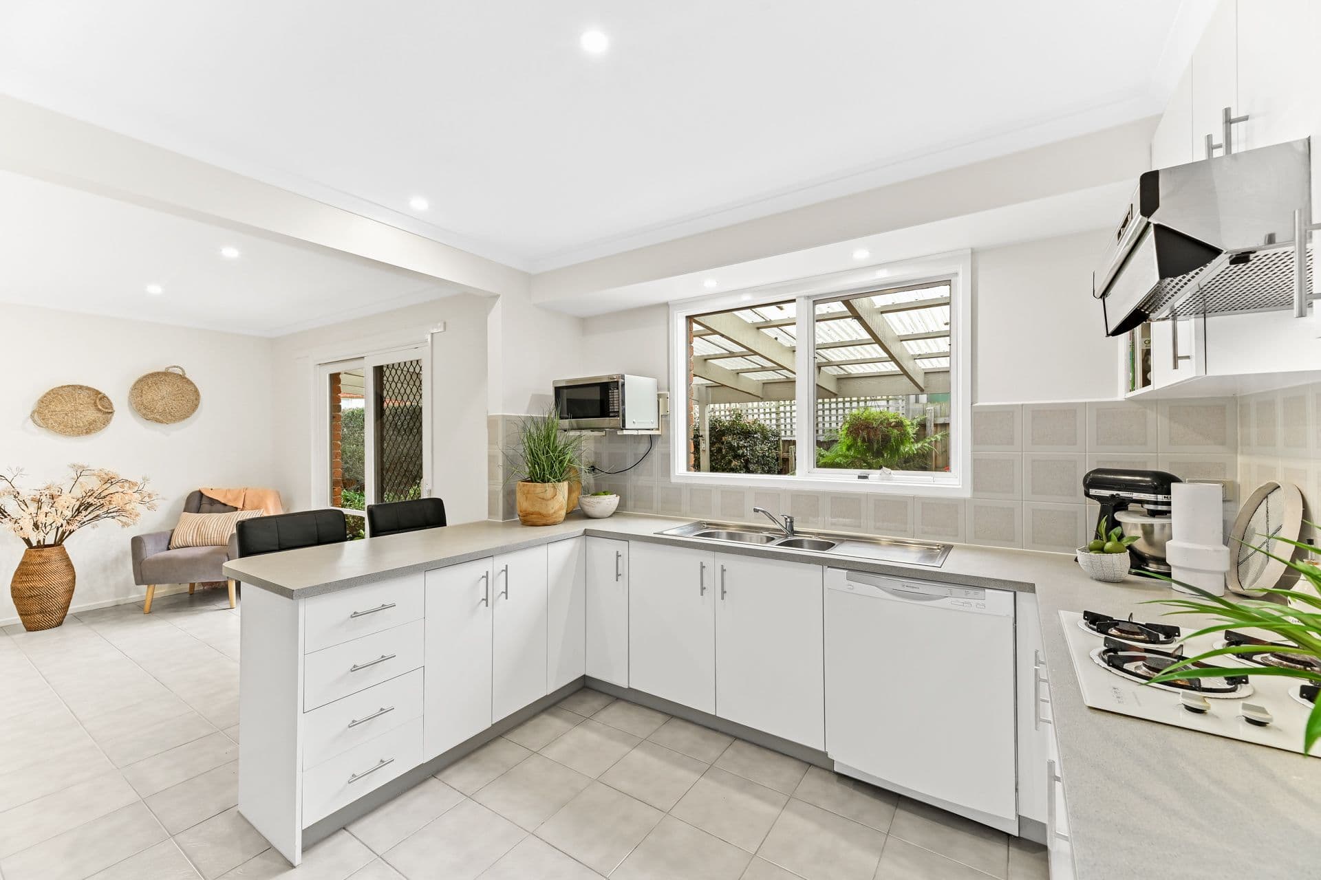 4 Confait Court, Berwick VIC 3806, Berwick - Thumbnail 8