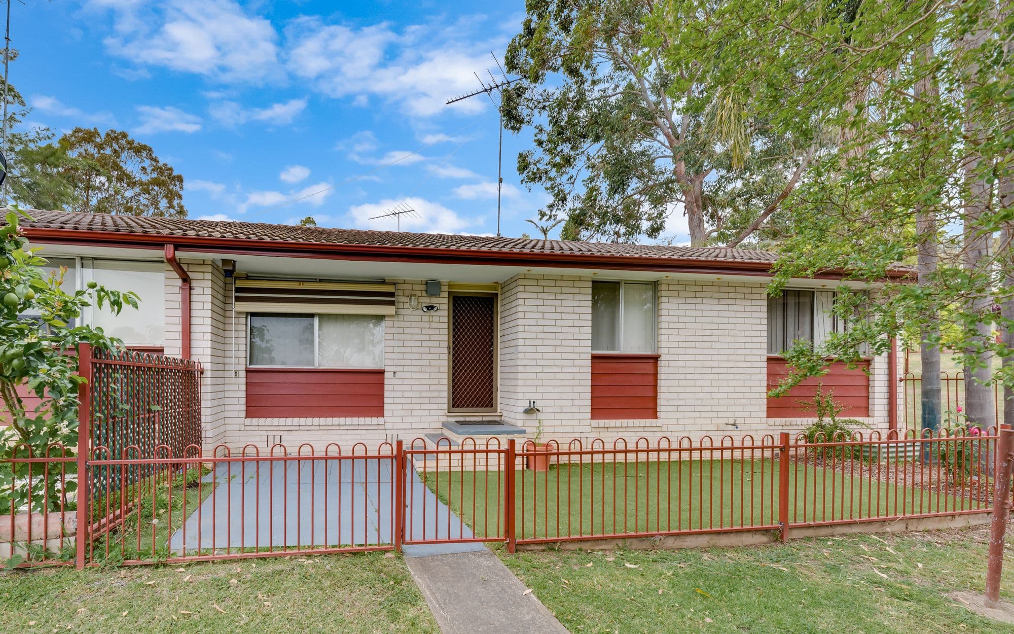 11/20 Stewart Street, Campbelltown NSW 2560, Campbelltown - Image 1