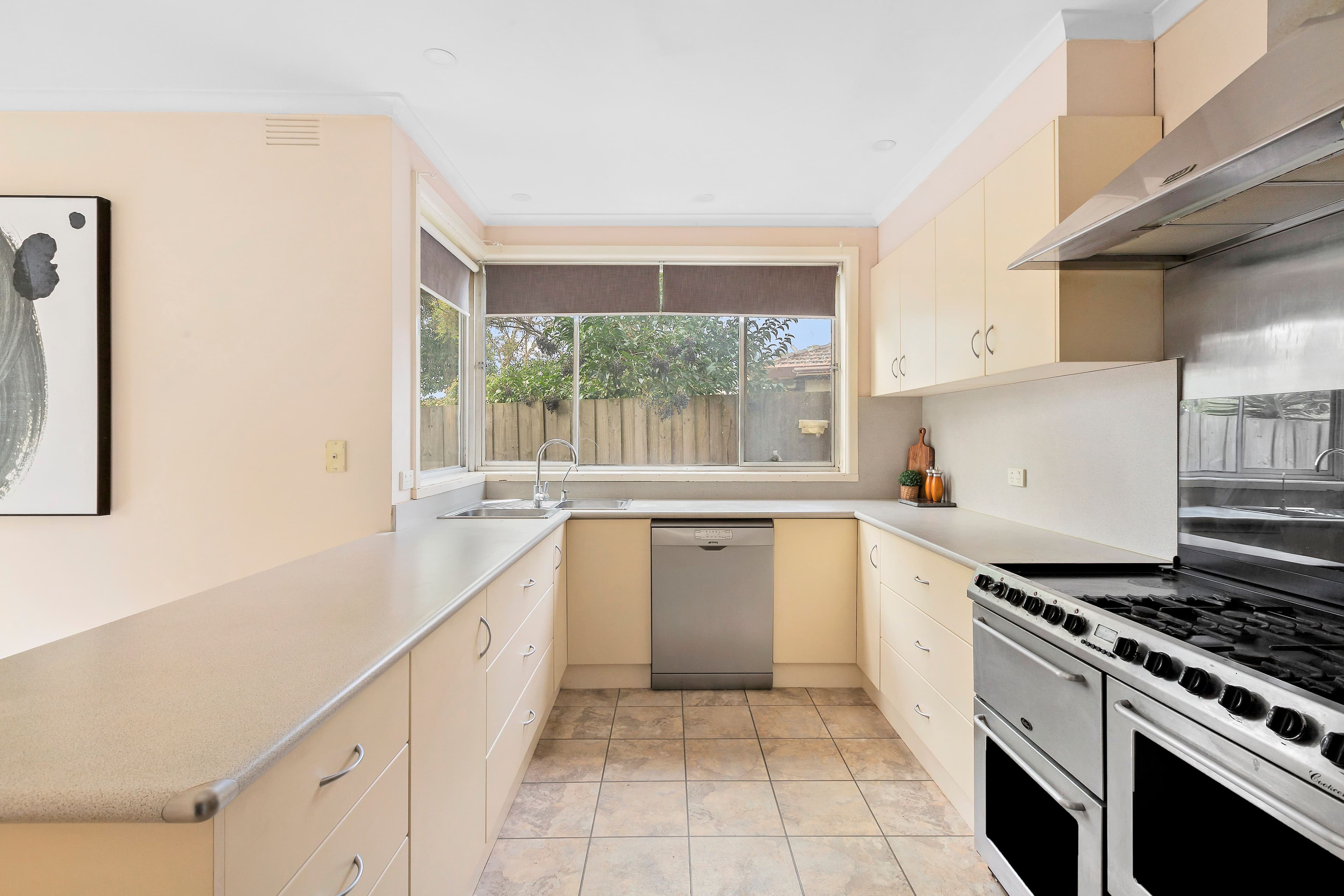 31 Sycamore Road, Frankston South VIC 3199, Frankston South - Thumbnail 2