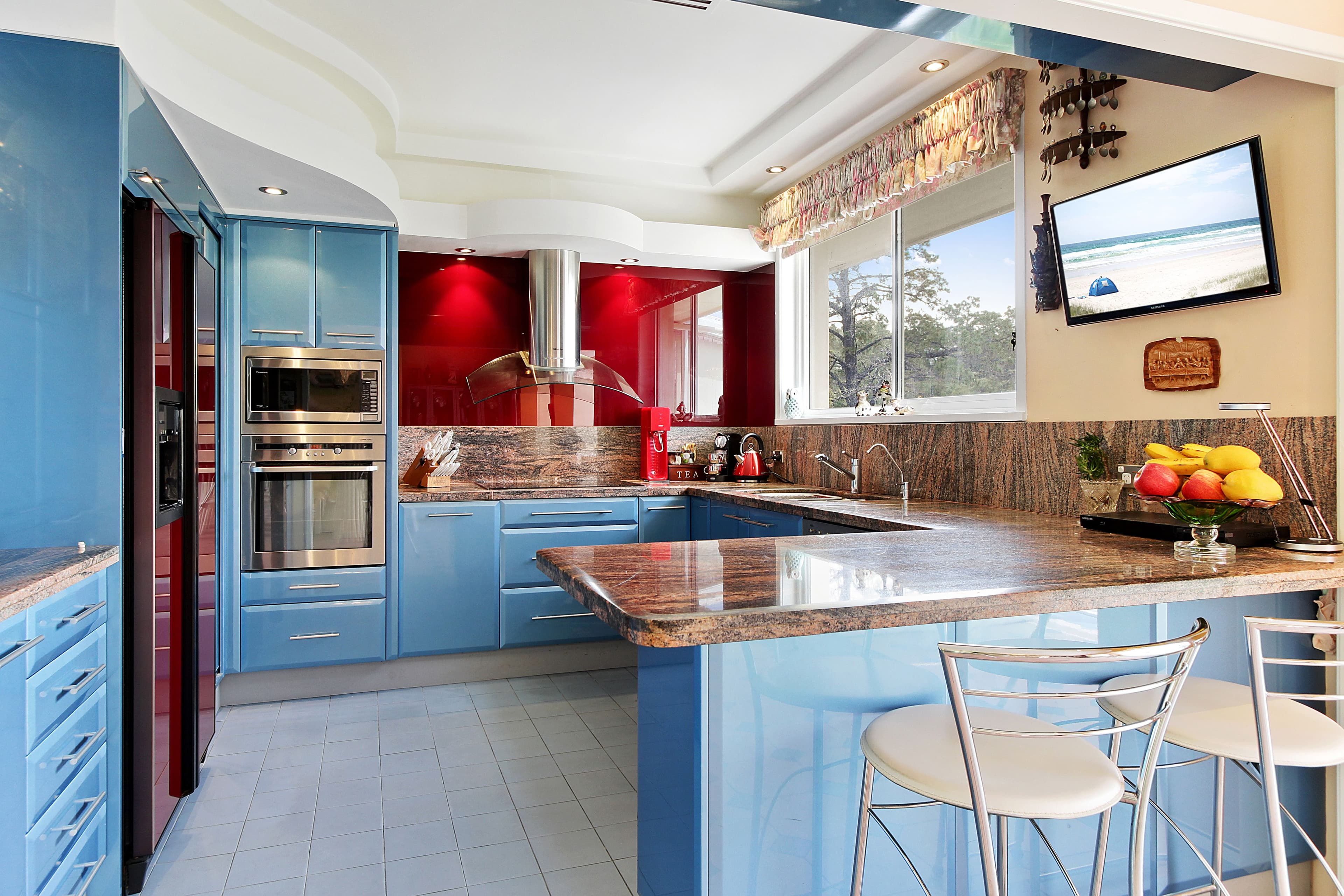 297 Eastern Valley Way, Middle Cove - Thumbnail 4