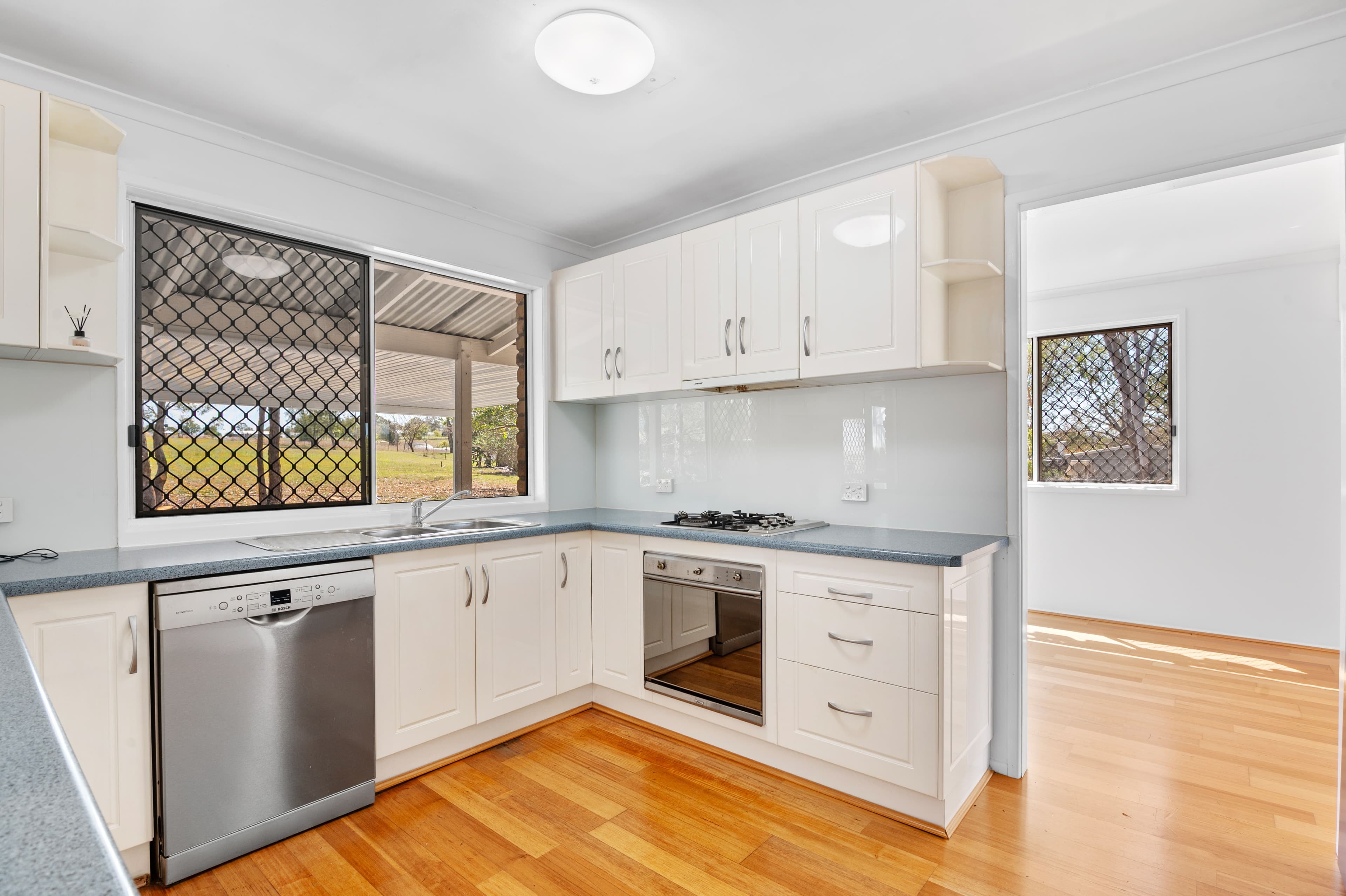 33 Sparksman Road, Mount Marshall QLD 4362, Mount Marshall - Thumbnail 8