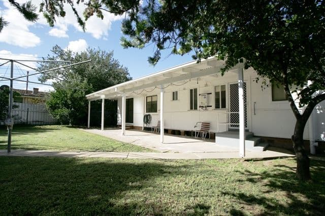 2 Moani Place, KOORINGAL NSW 2650, Kooringal - Thumbnail 2