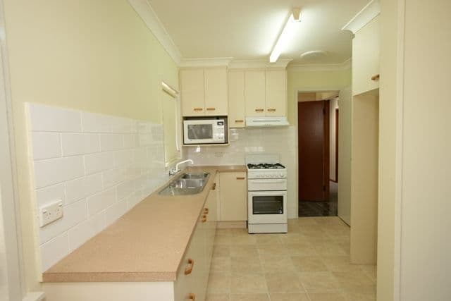 2 Moani Place, KOORINGAL NSW 2650, Kooringal - Thumbnail 4