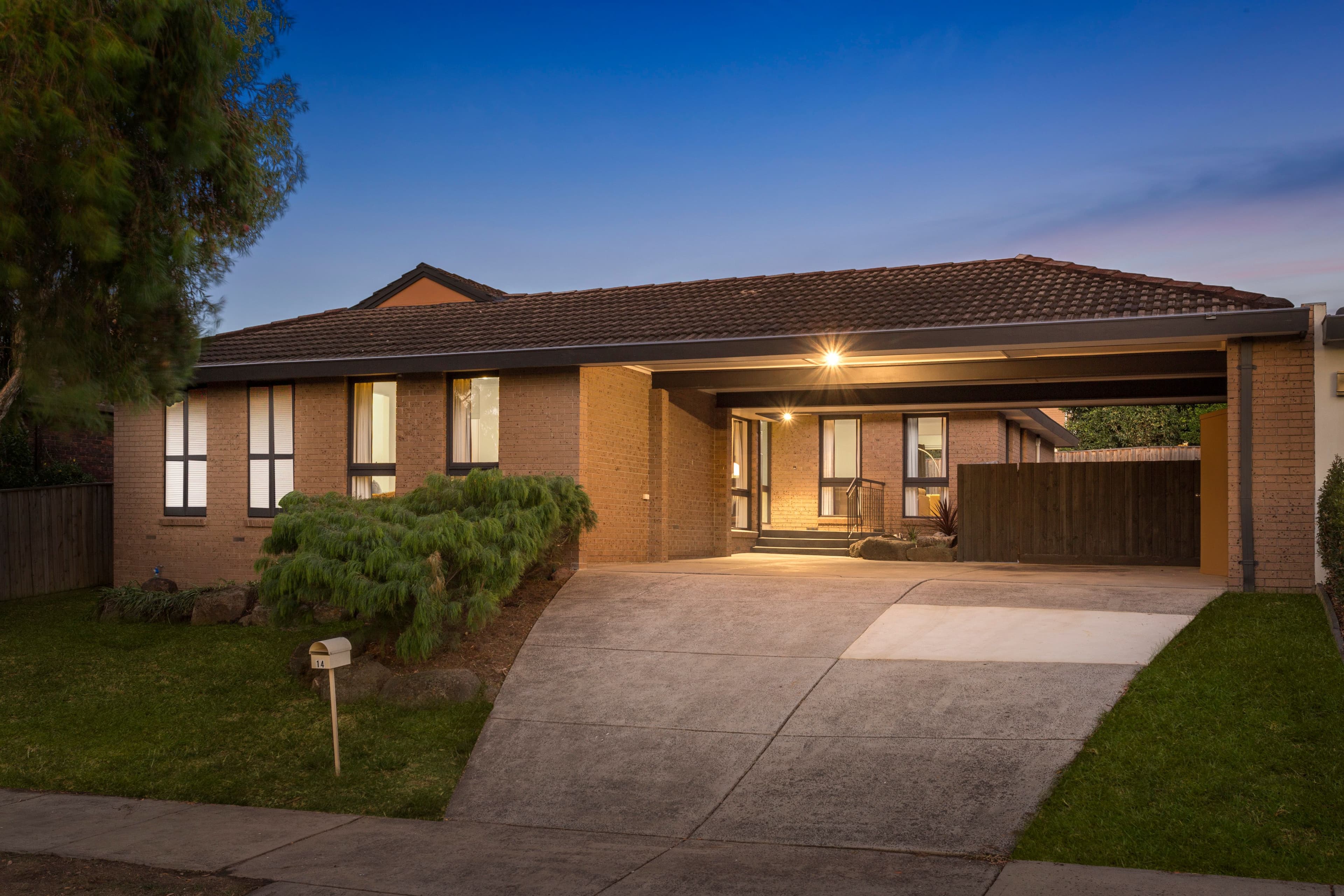 14 Ferndell Crescent, Templestowe VIC 3106, Templestowe - Image 1