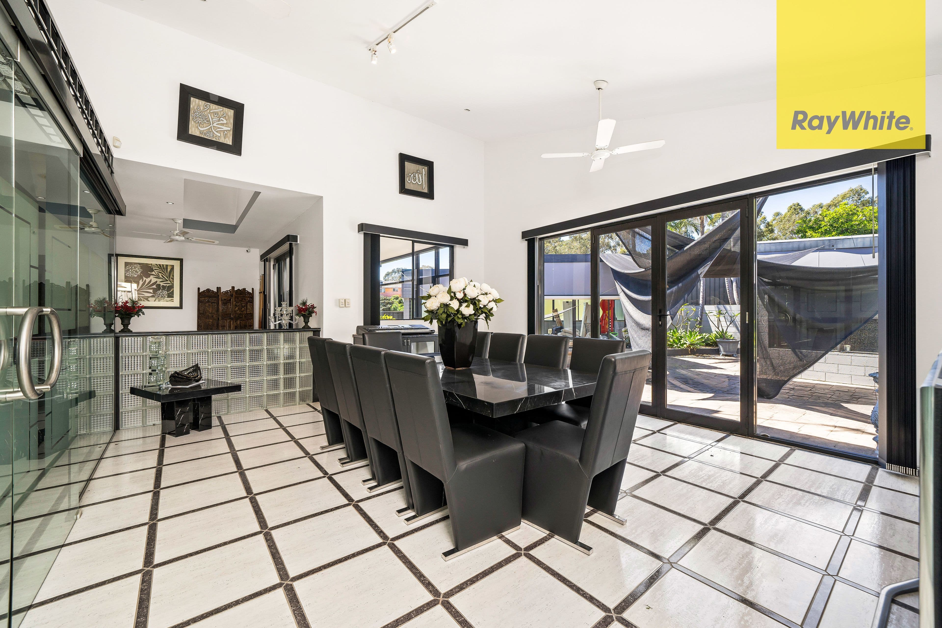 19 Adelaide Place, Cecil Hills - Thumbnail 5
