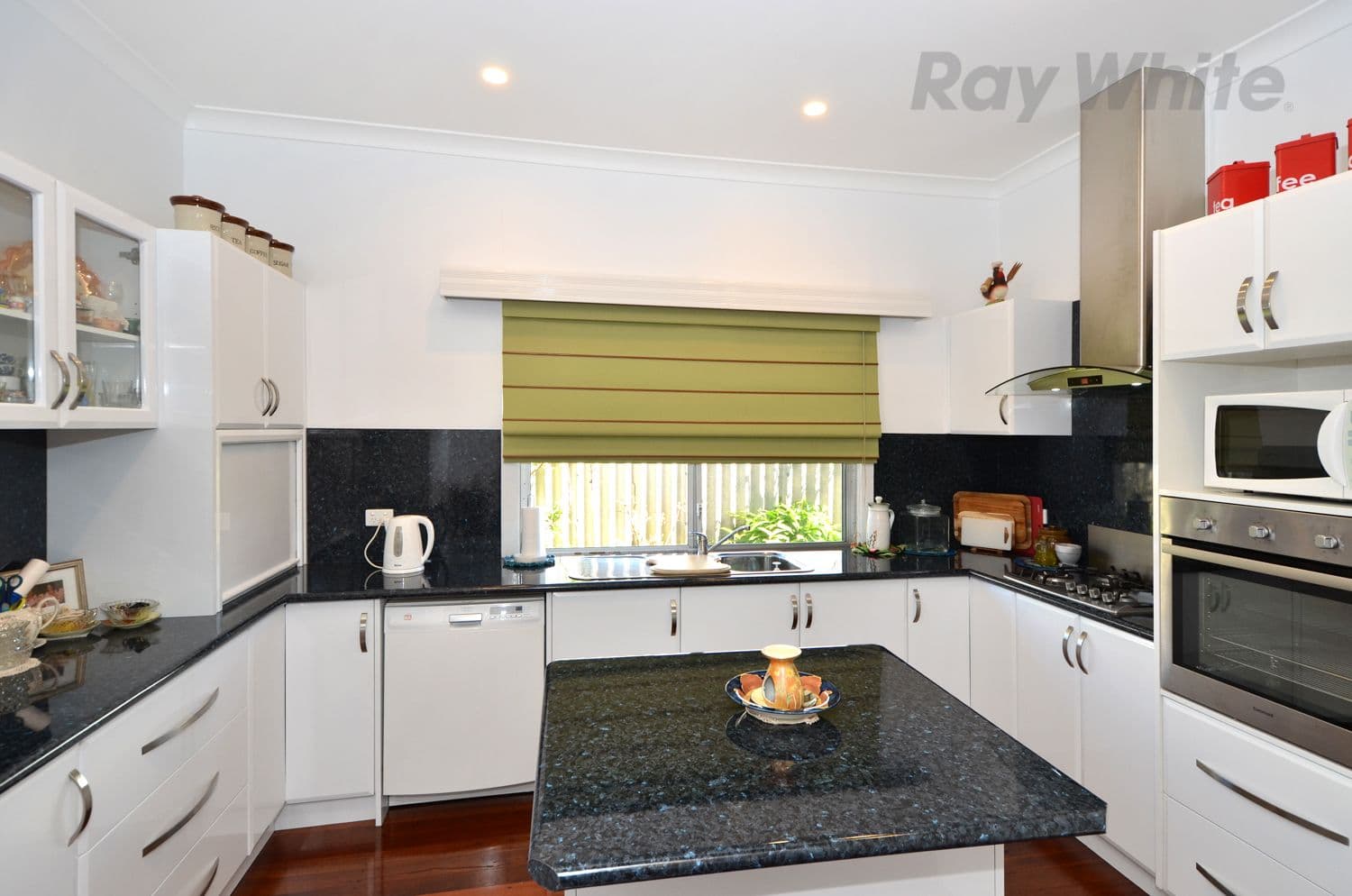 16 Angus Street, Mount Melville WA 6330, Mount Melville - Thumbnail 3