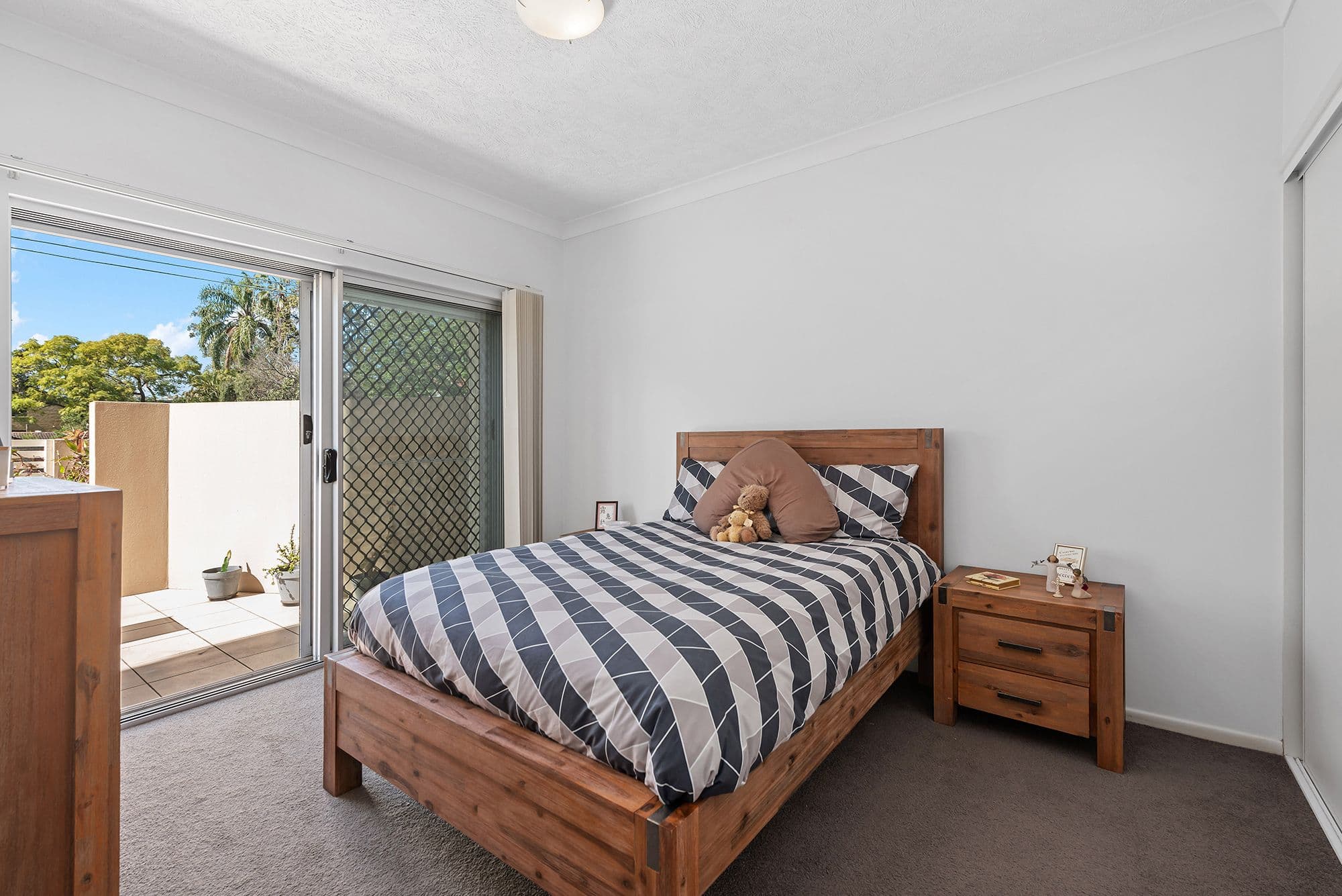 159 Clarence Road, Indooroopilly QLD 4068, Indooroopilly - Thumbnail 2