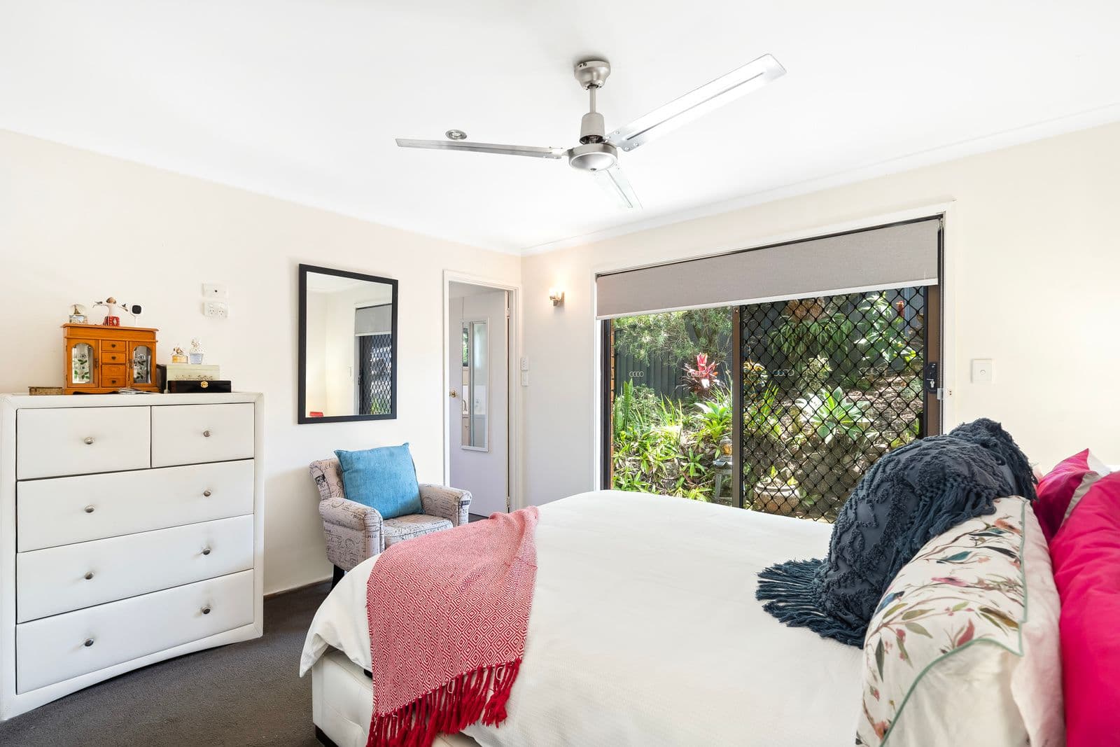 17 Aethalia Street, Currumbin Waters QLD 4223, Currumbin Waters - Thumbnail 8