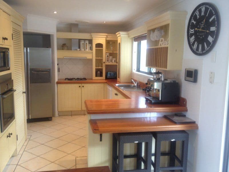1 Pipit Parade, Burleigh Waters QLD 4220, Burleigh Waters - Thumbnail 3