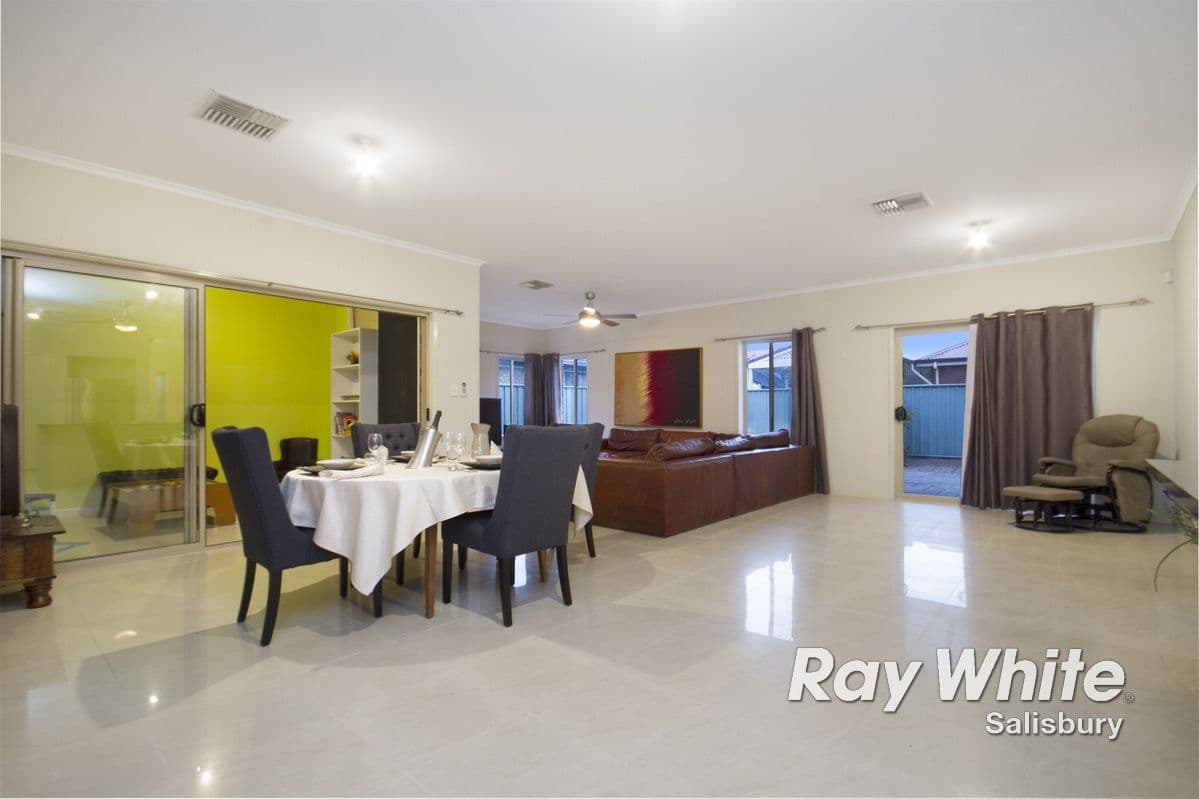 17 Chapman Court, MAWSON LAKES SA 5095, Mawson Lakes - Thumbnail 2