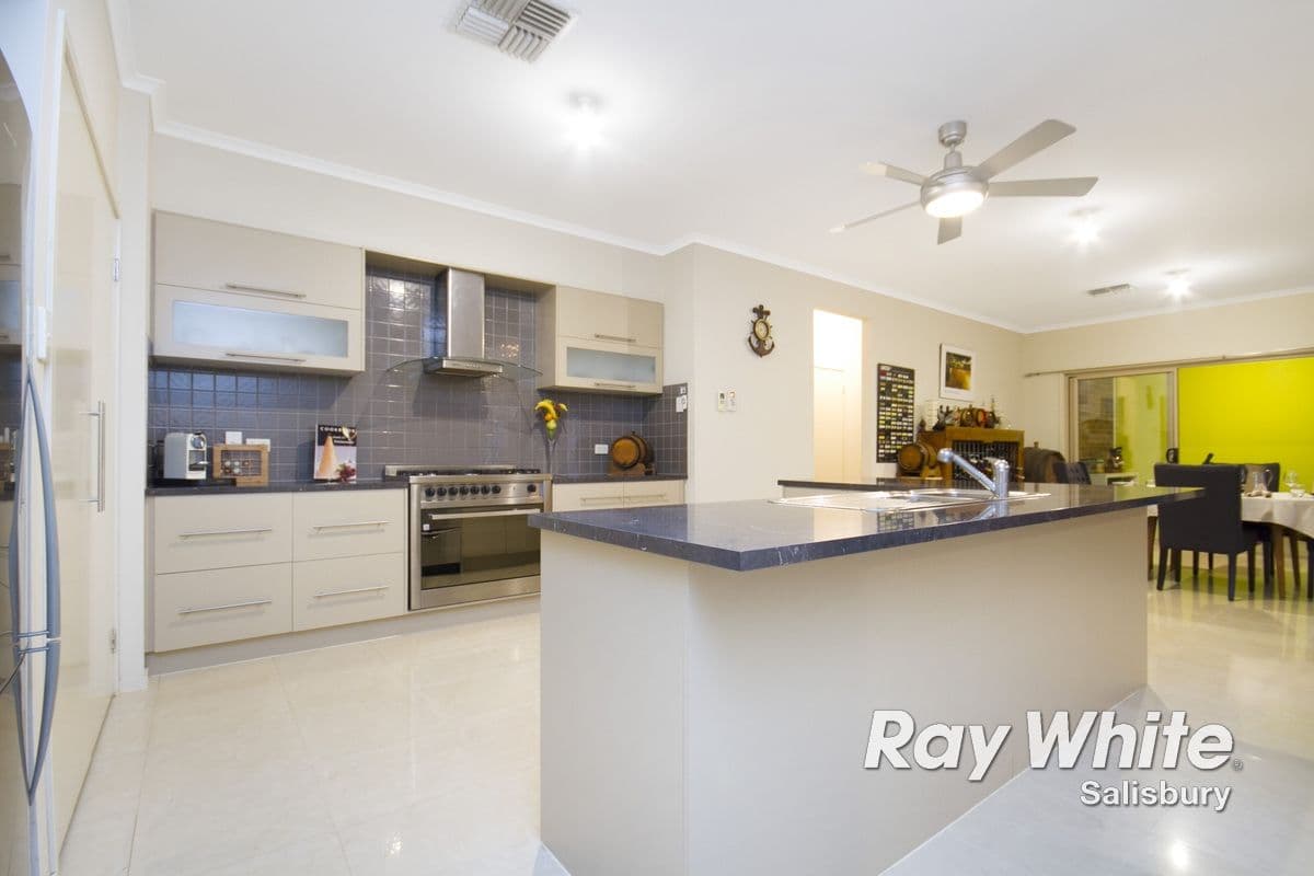17 Chapman Court, MAWSON LAKES SA 5095, Mawson Lakes - Thumbnail 5