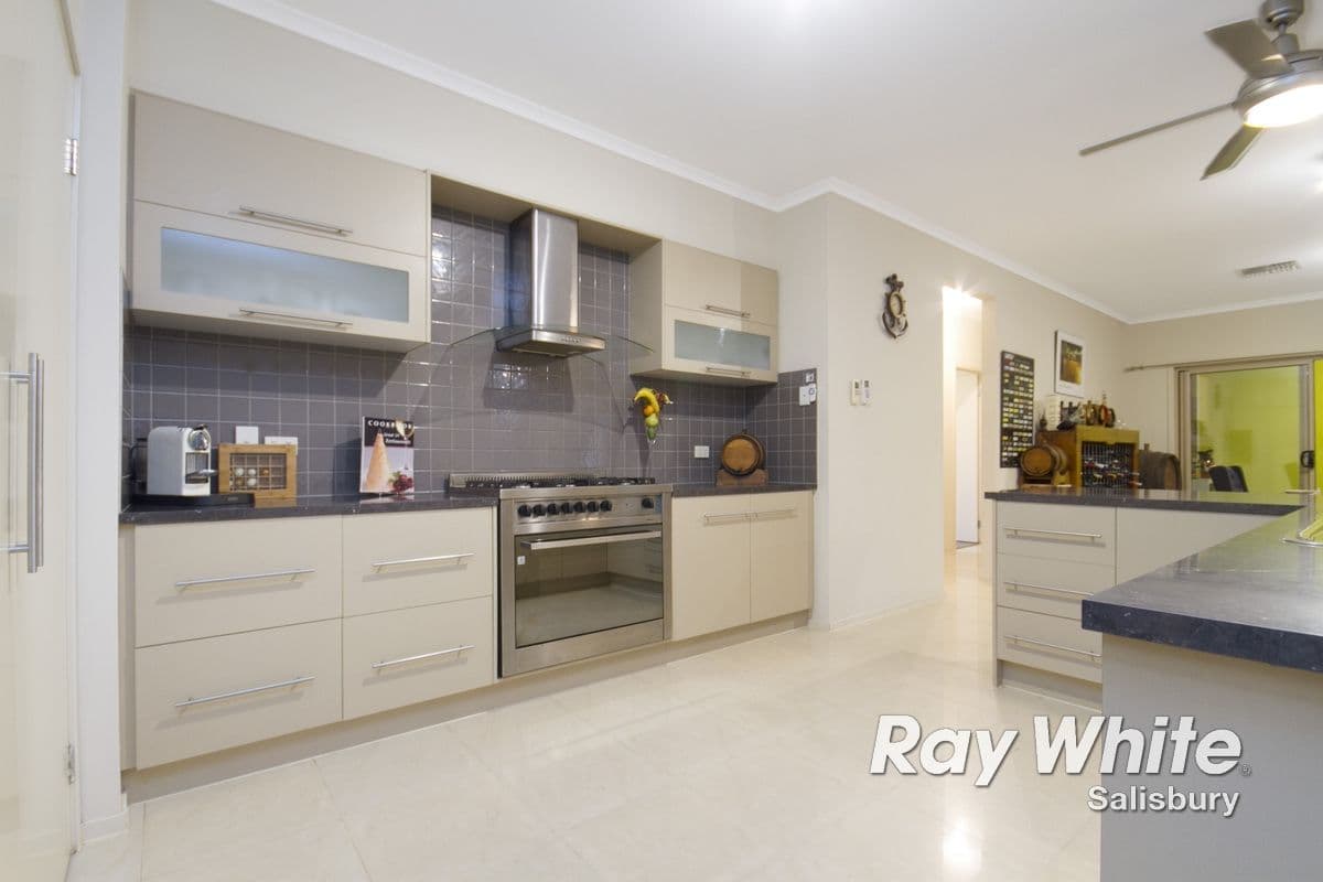 17 Chapman Court, MAWSON LAKES SA 5095, Mawson Lakes - Thumbnail 6