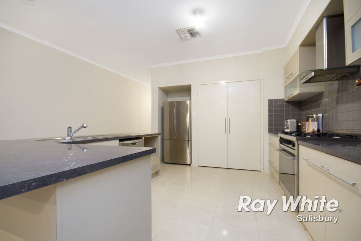 17 Chapman Court, MAWSON LAKES SA 5095, Mawson Lakes - Thumbnail 7