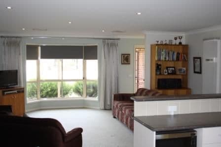 4 Hall Court, HOWLONG NSW 2643, Howlong - Thumbnail 5