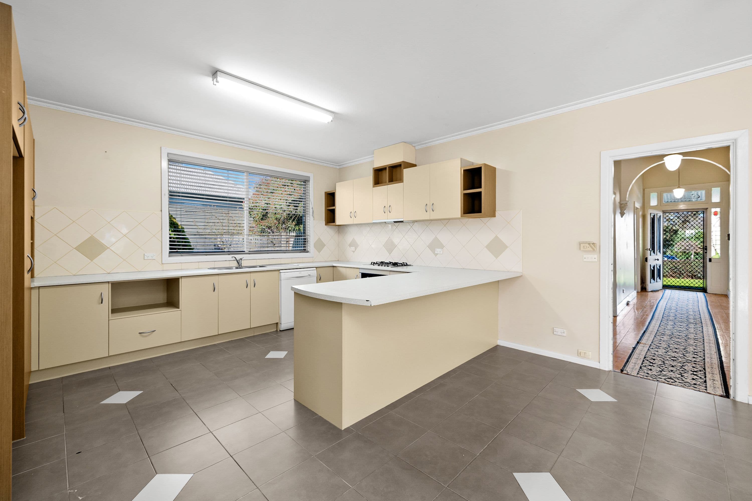 23 Barkly Street, Ararat VIC 3377, Ararat - Thumbnail 4