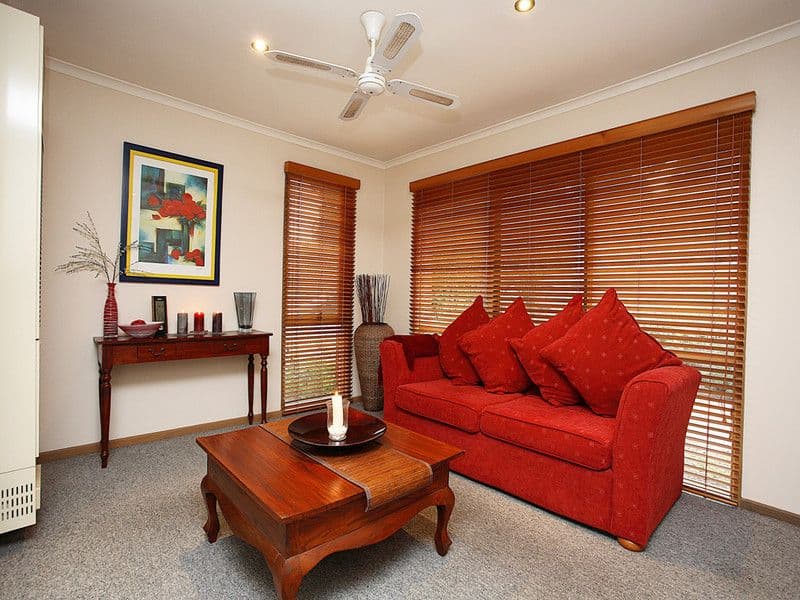 6 Tilba Court, BERWICK VIC 3806, Berwick - Thumbnail 2