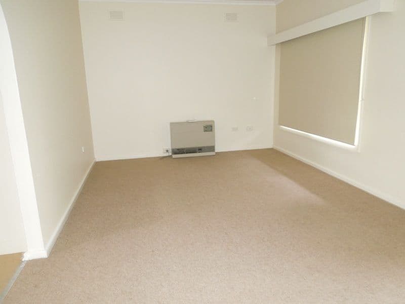 8 Hirth Street, MOUNT GAMBIER SA 5290, Mount Gambier - Thumbnail 2