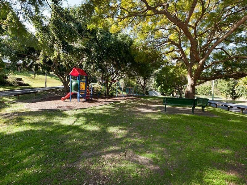 20 Andrea Street, TARRAGINDI QLD 4121, Tarragindi - Thumbnail 2