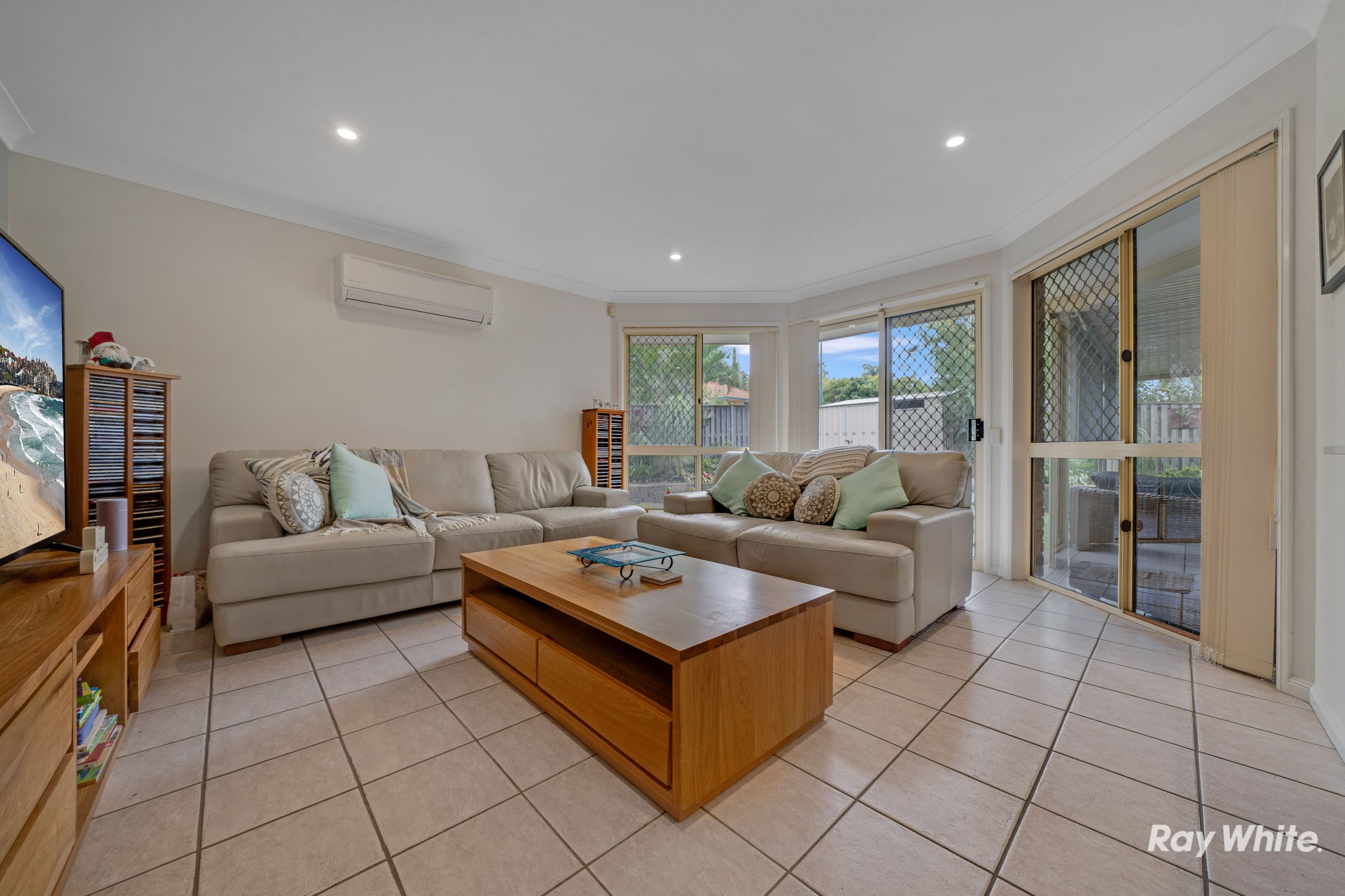 1 Glenview Court, Underwood QLD 4119, Underwood - Thumbnail 2