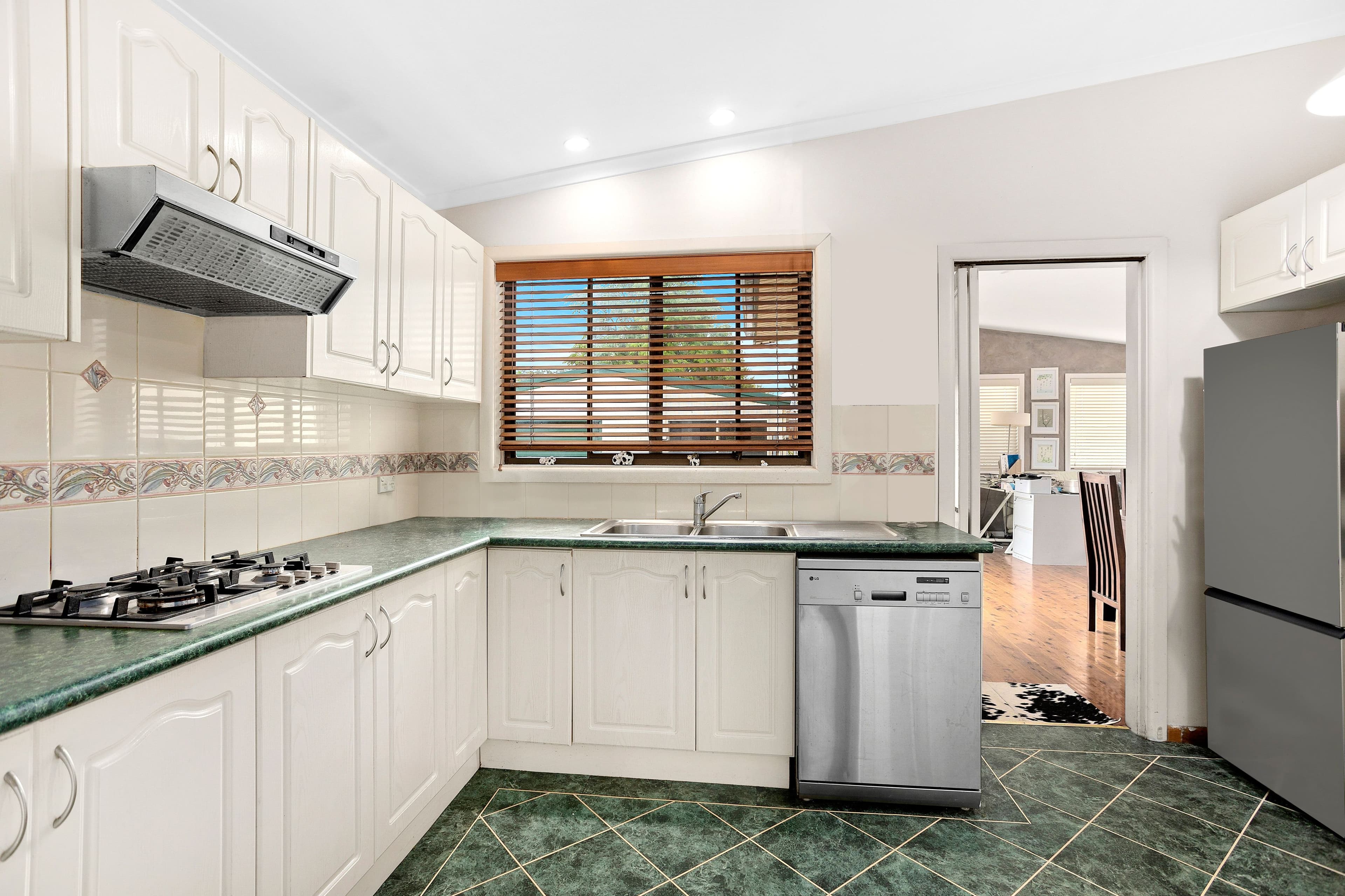 48 Bradman Avenue, Warilla NSW 2528, Warilla - Thumbnail 2
